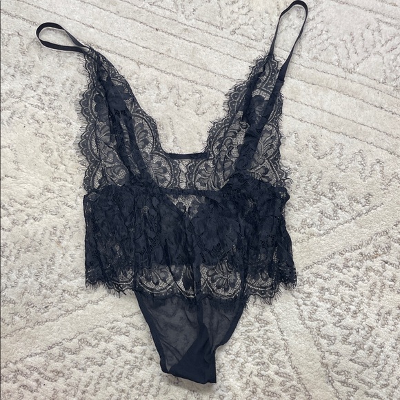 Other - Elegant Black Lace Bodysuit Sexy Lingerie Thong Small